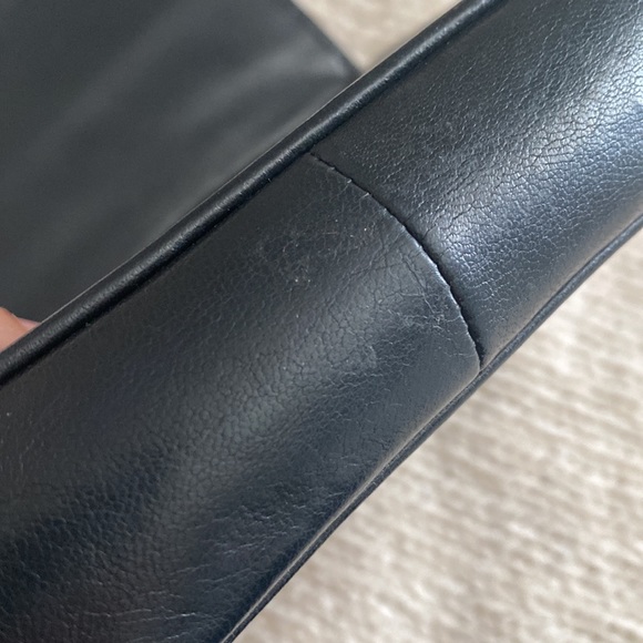 Chanel Vintage Lambskin Stitched CC Logo Small Crossbody Chain Flap Bag - Picture 17 of 17